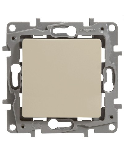 Выключатель 10AX-250В ETIKA, слоновая кость (672301). Выключатель. LegranD в Кызыле